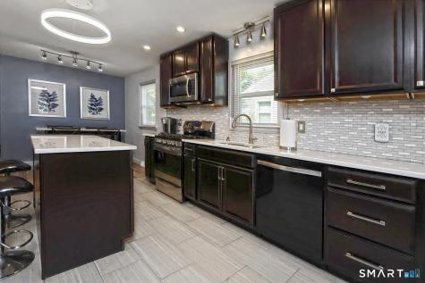 245 Old Point Road Milford CT 06460