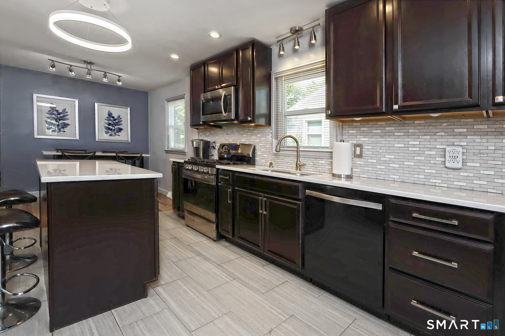 245 Old Point Road Milford CT 06460