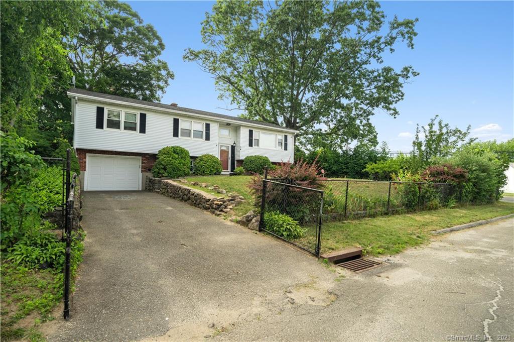 14 Timber Lane Waterbury CT 06705