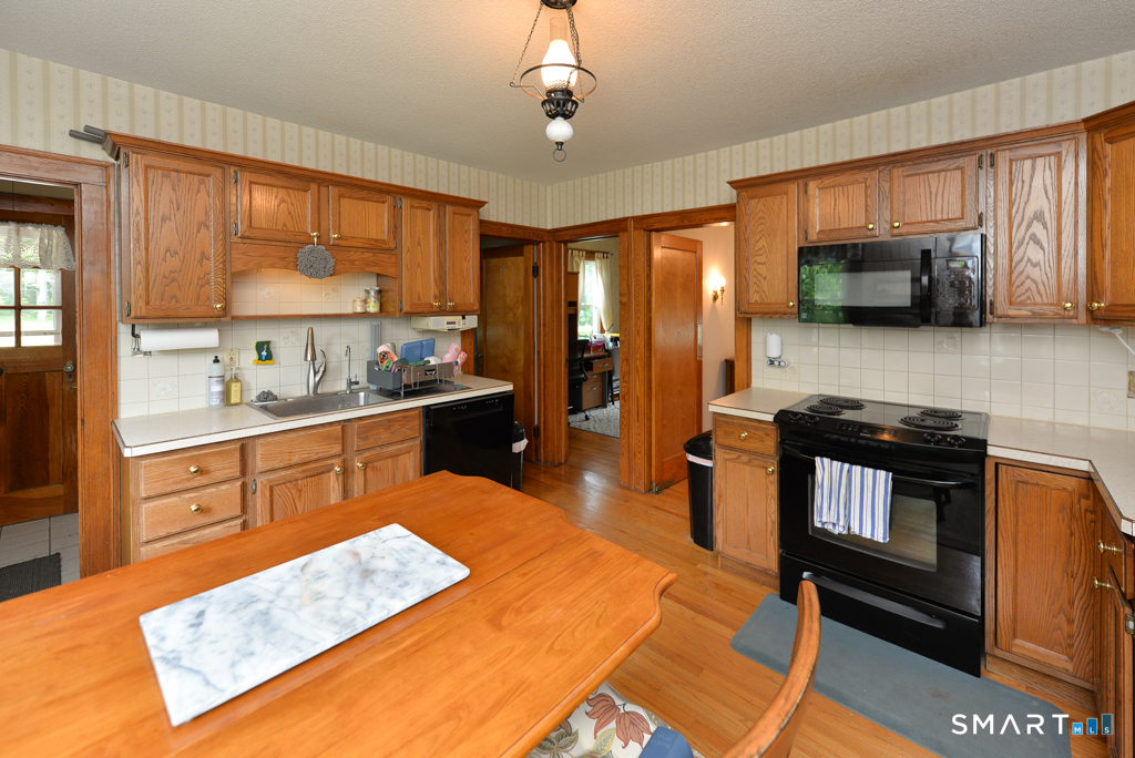 15 Union Street Plymouth CT 06786