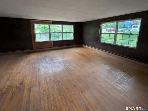 6 Scott Road Plymouth CT 06786