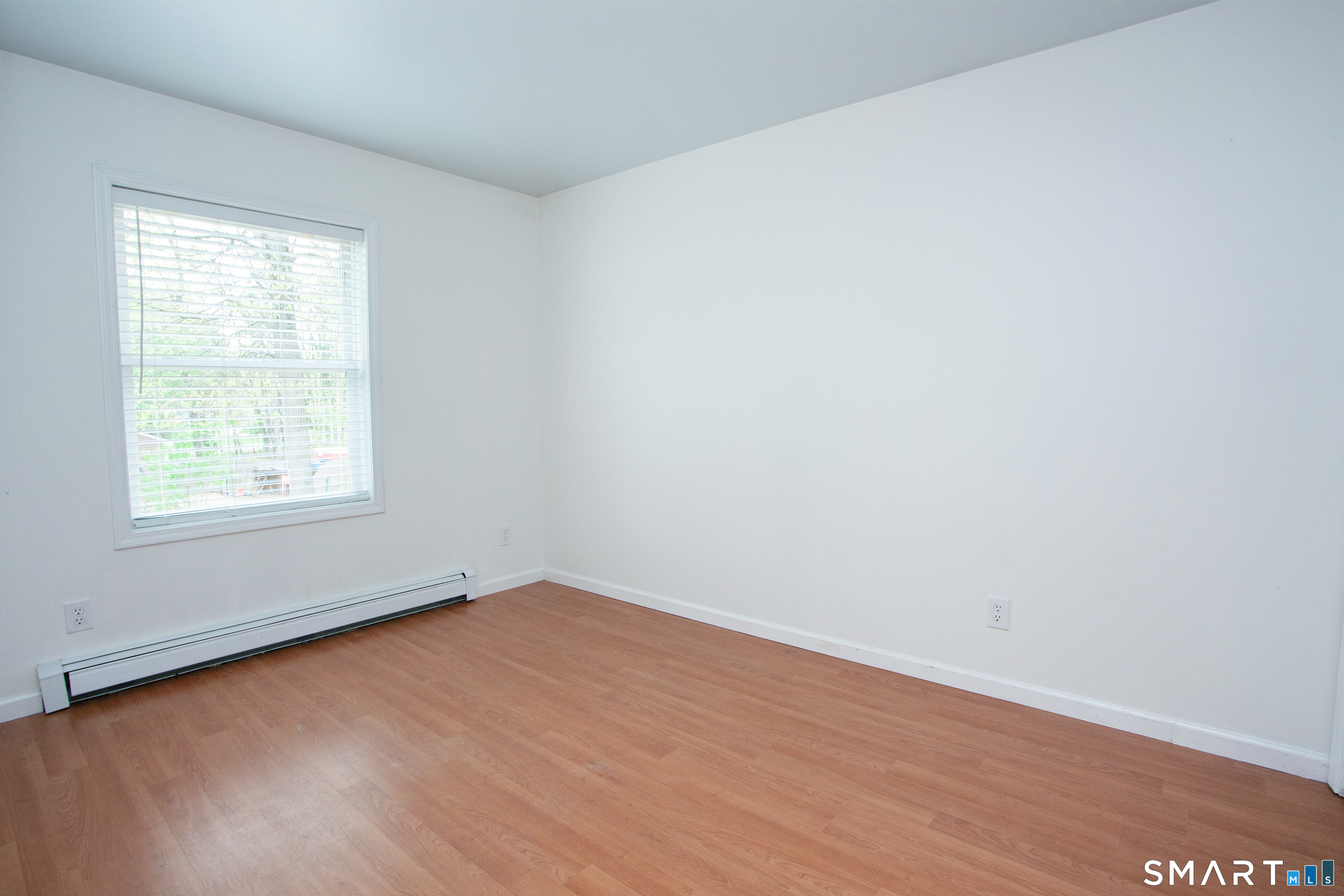 19 Debbie Lane Enfield CT 06082