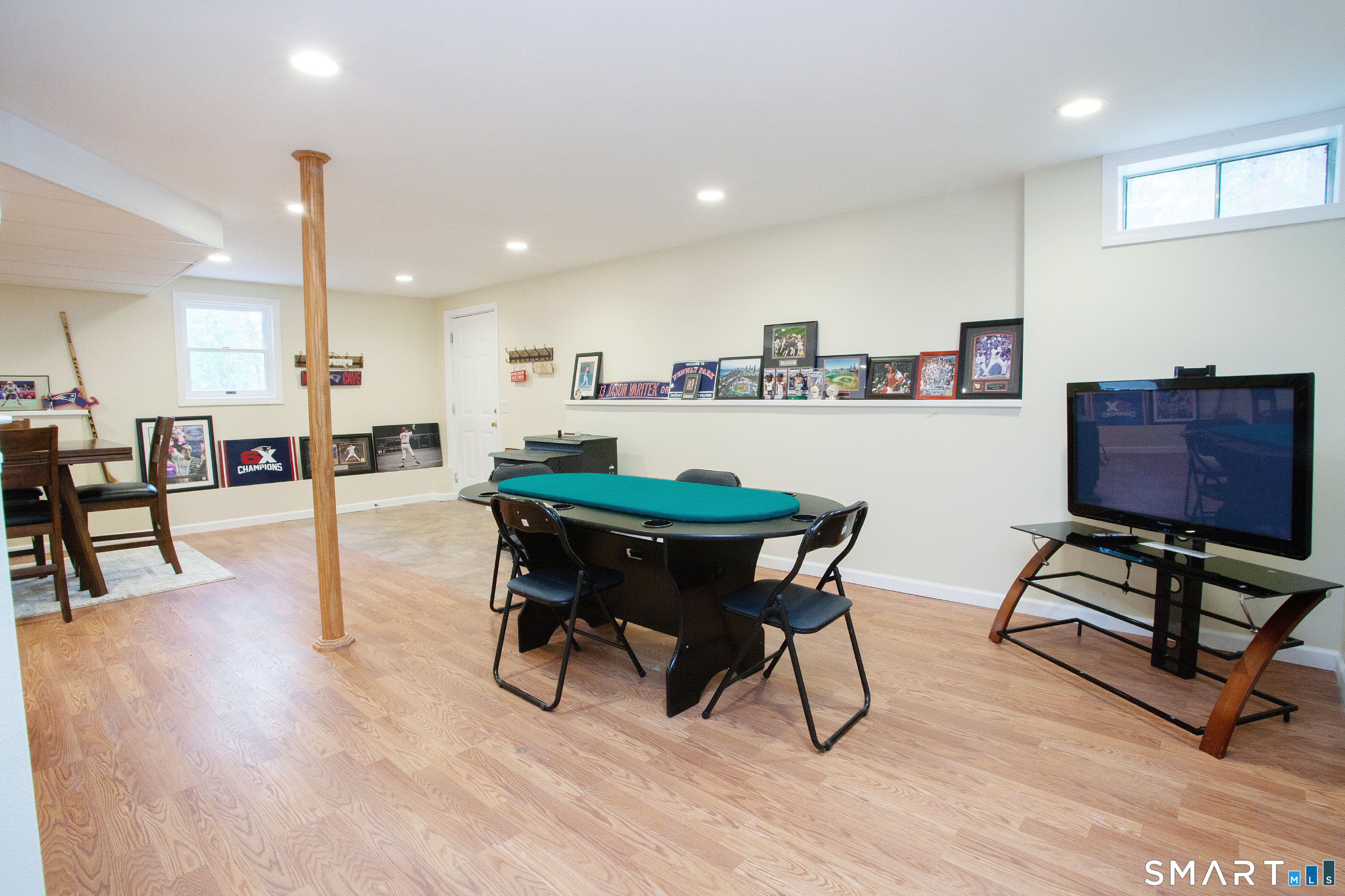 19 Debbie Lane Enfield CT 06082