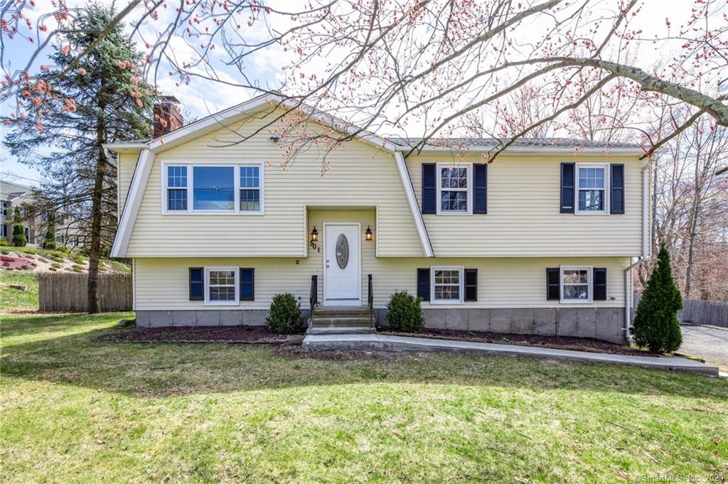 501 Mulberry Street Naugatuck CT 06770