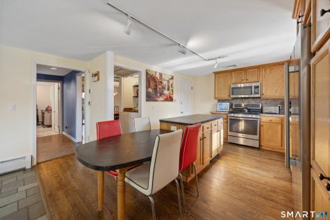 189 Scott Road Waterbury CT 06708