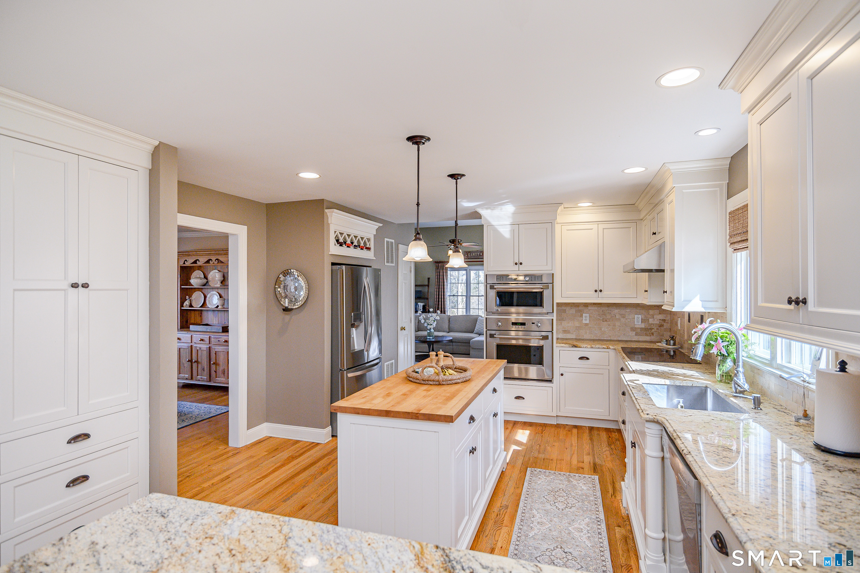 20 Charter Ridge Drive Newtown CT 06482