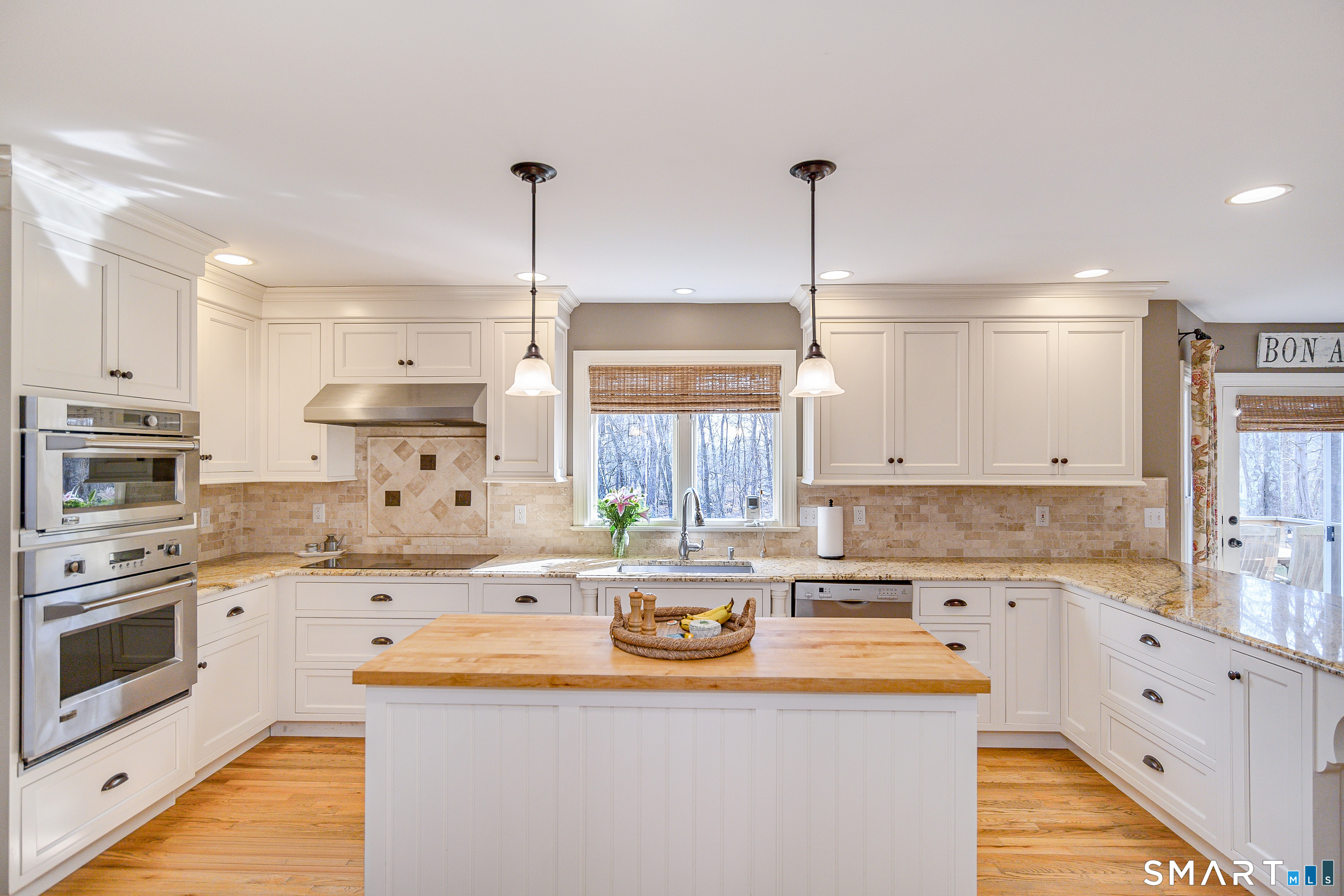 20 Charter Ridge Drive Newtown CT 06482