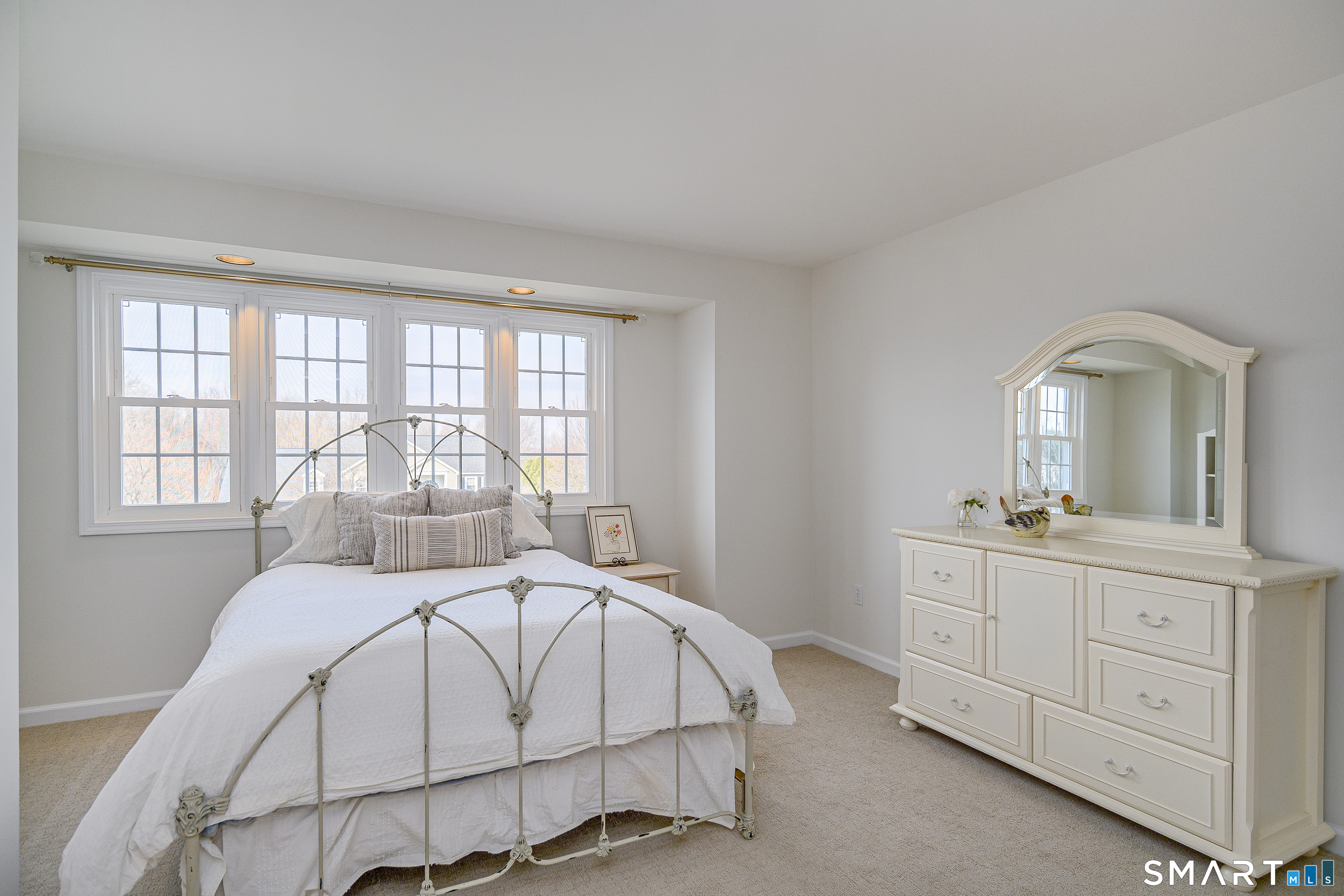 20 Charter Ridge Drive Newtown CT 06482