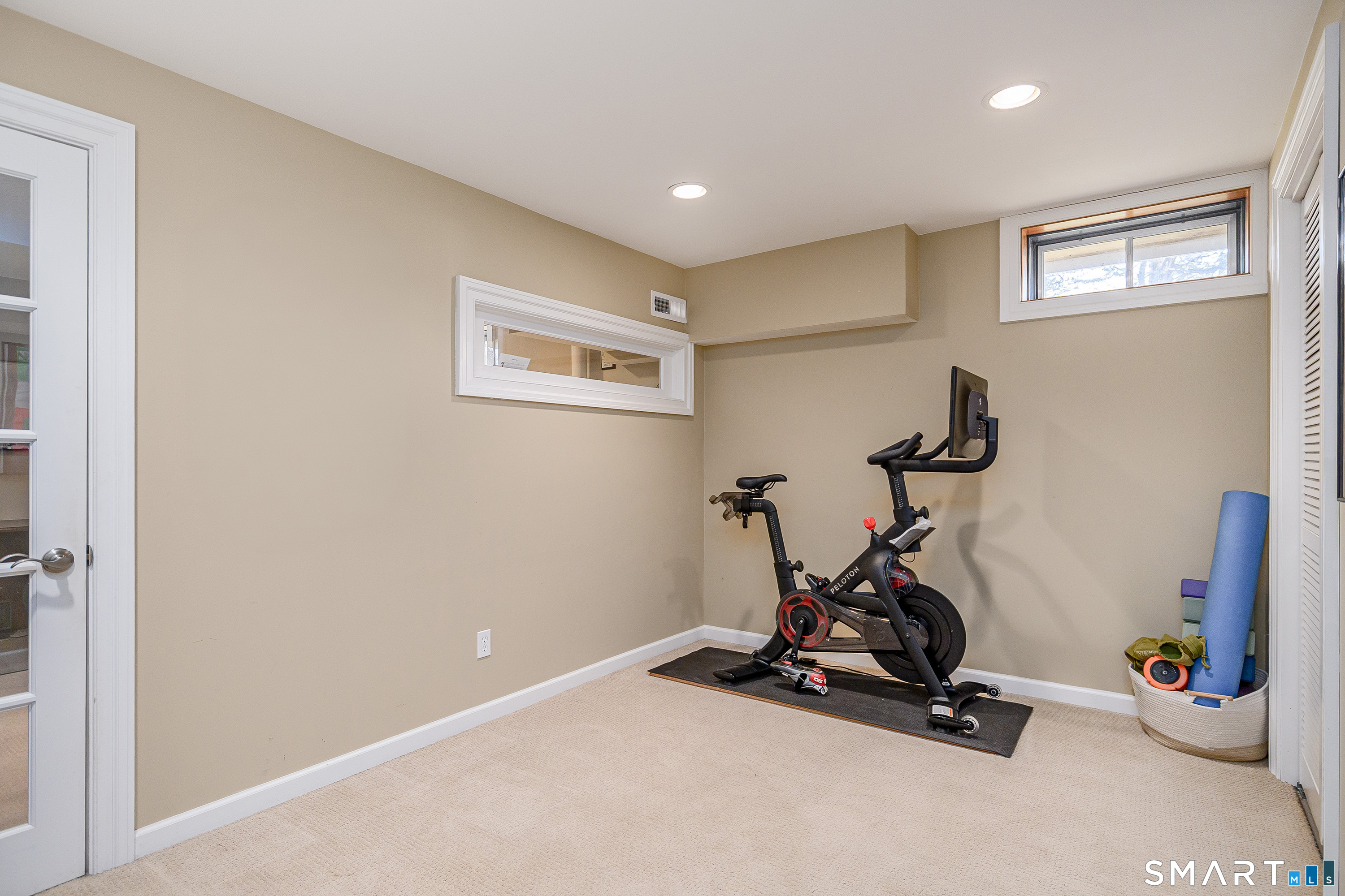 20 Charter Ridge Drive Newtown CT 06482