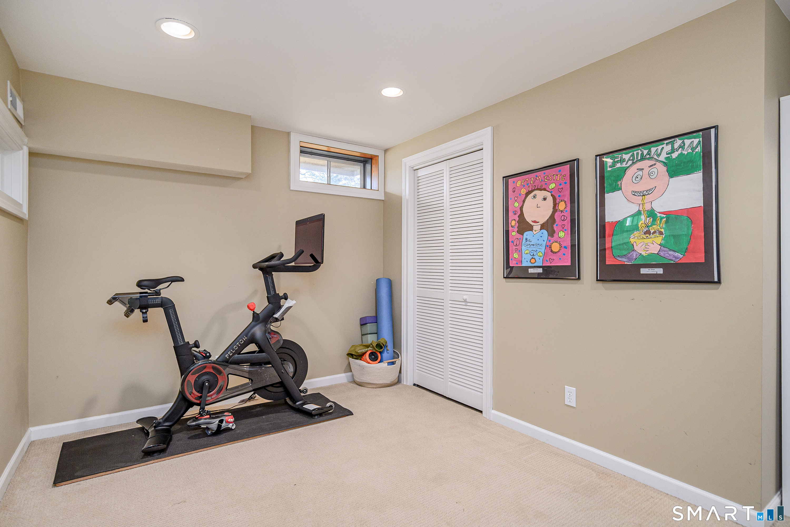 20 Charter Ridge Drive Newtown CT 06482