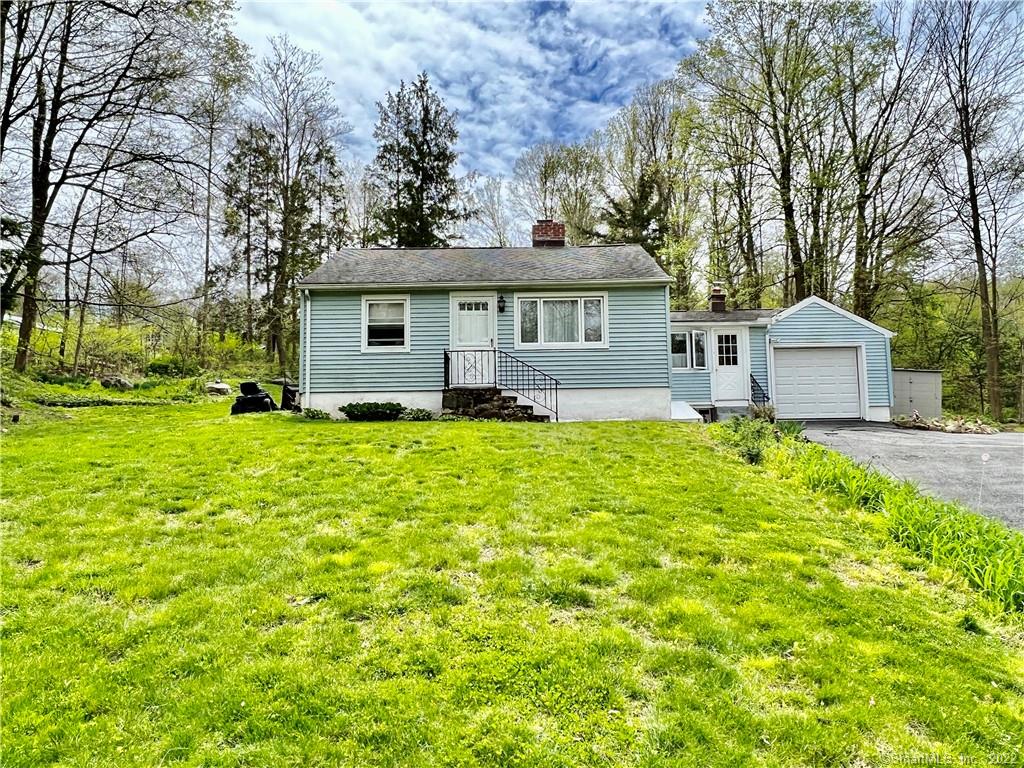 6 Cameron Road New Fairfield CT 06812