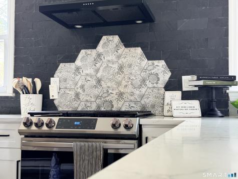 39 Candle Hill Road New Fairfield CT 06812