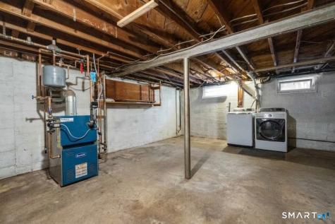 40 Avon Drive East Hartford CT 06118