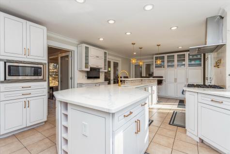 1 Rajcula Farm Road Brookfield CT 06804