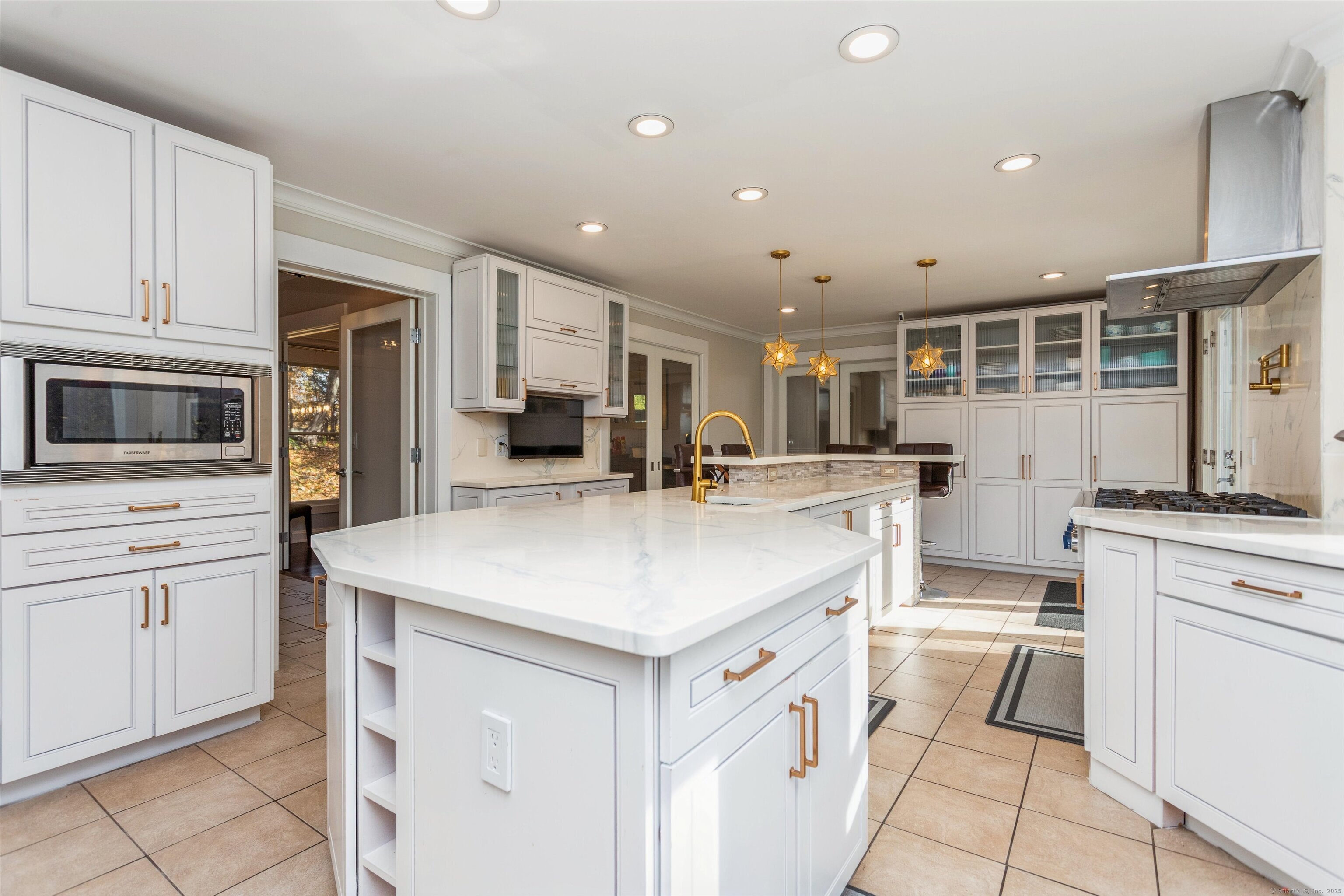 1 Rajcula Farm Road Brookfield CT 06804