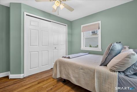 52 Hillside Avenue West Haven CT 06516