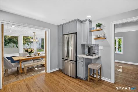 52 Hillside Avenue West Haven CT 06516