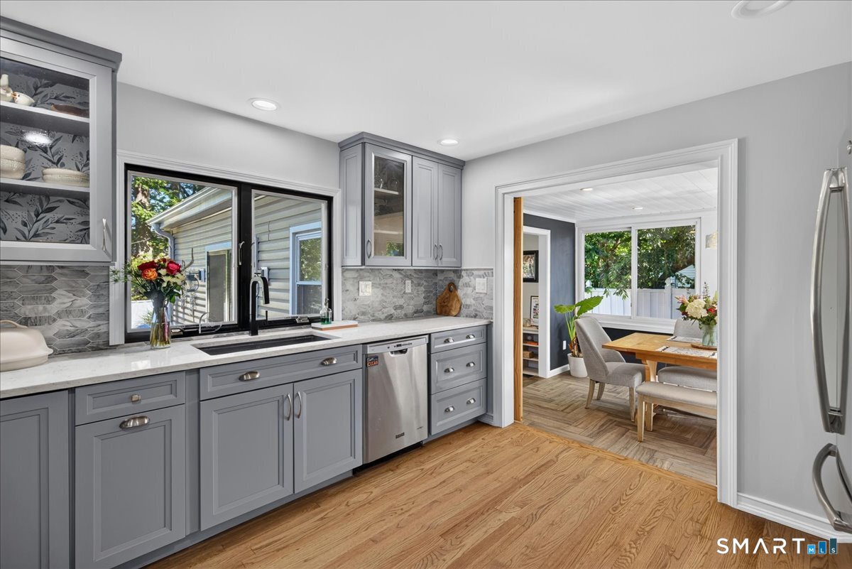 52 Hillside Avenue West Haven CT 06516