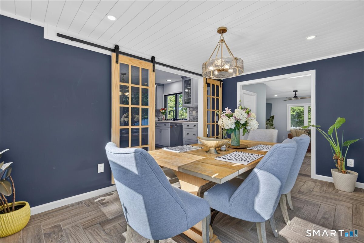 52 Hillside Avenue West Haven CT 06516