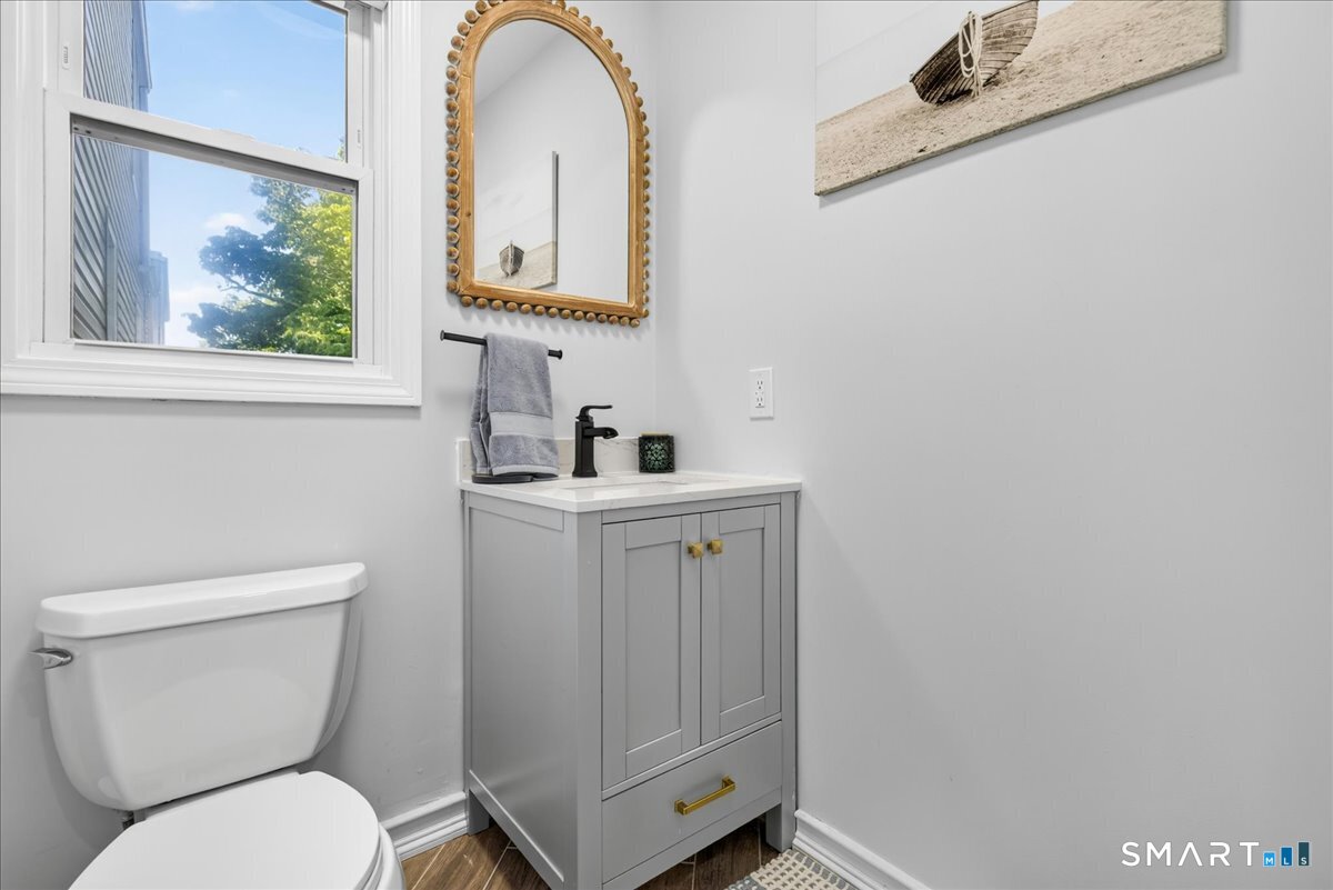 52 Hillside Avenue West Haven CT 06516