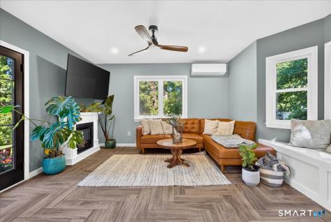 52 Hillside Avenue West Haven CT 06516