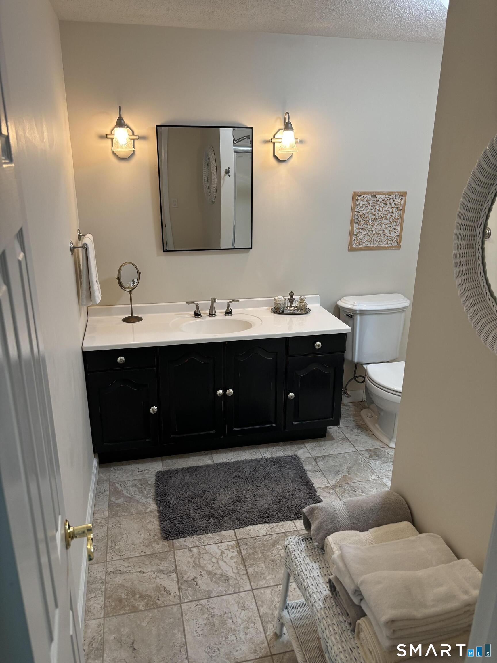 80 Pine Hollow Drive Middlebury CT 06762