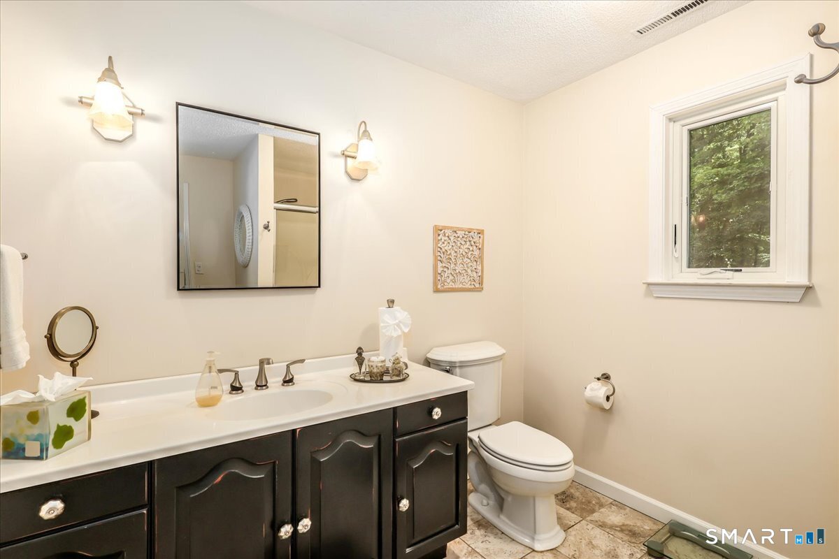 80 Pine Hollow Drive Middlebury CT 06762