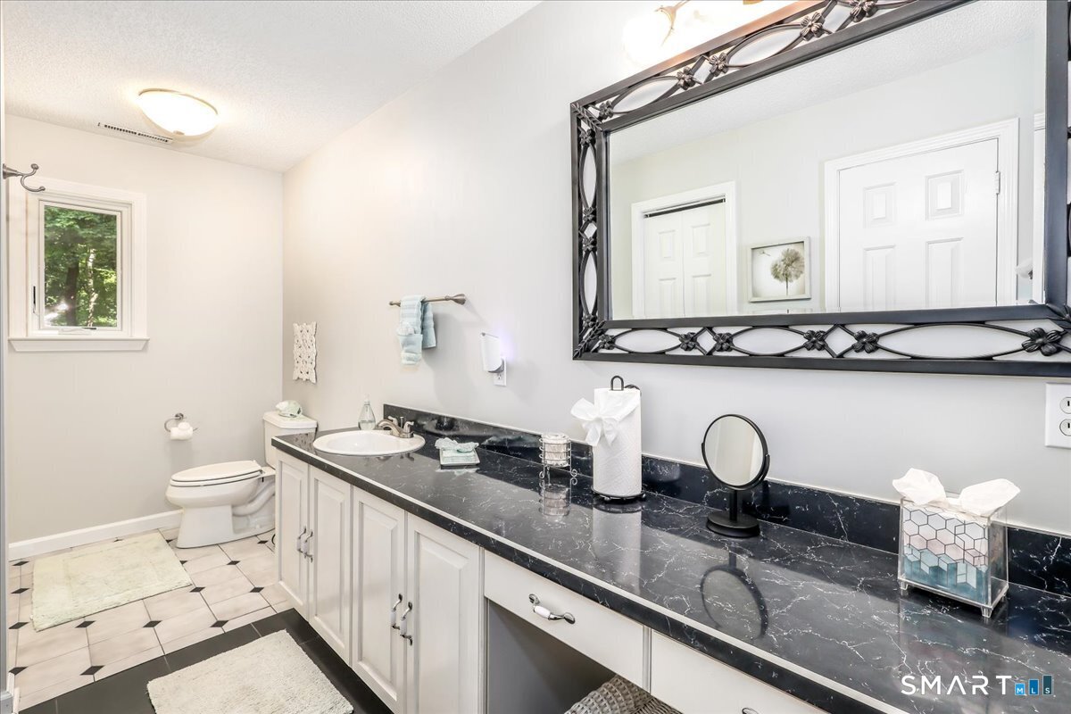 80 Pine Hollow Drive Middlebury CT 06762
