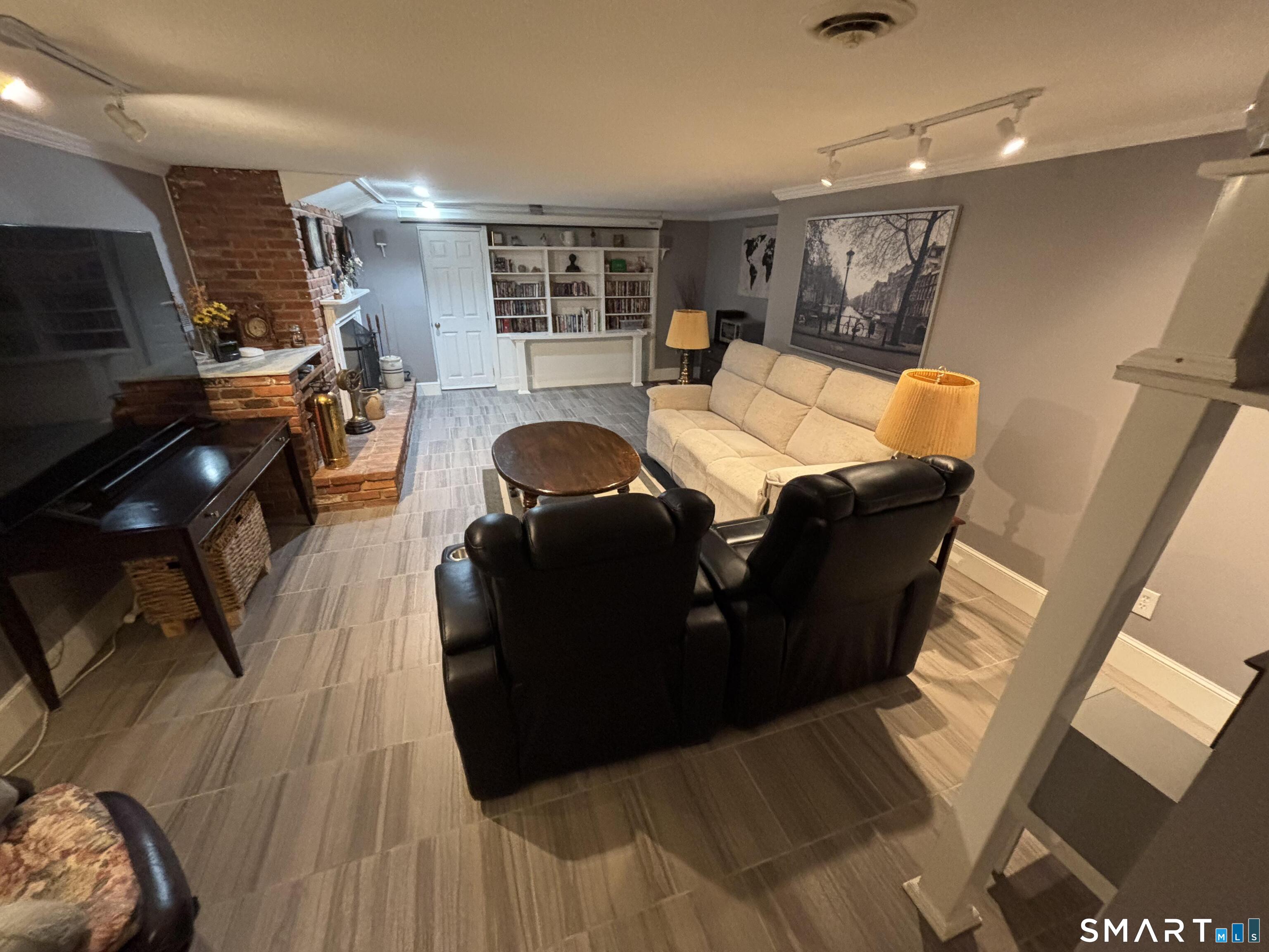 80 Pine Hollow Drive Middlebury CT 06762