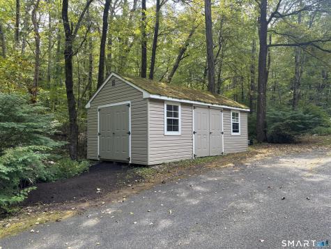 80 Pine Hollow Drive Middlebury CT 06762