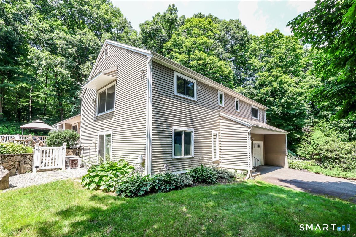 80 Pine Hollow Drive Middlebury CT 06762