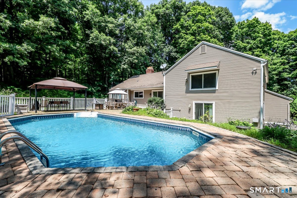 80 Pine Hollow Drive Middlebury CT 06762