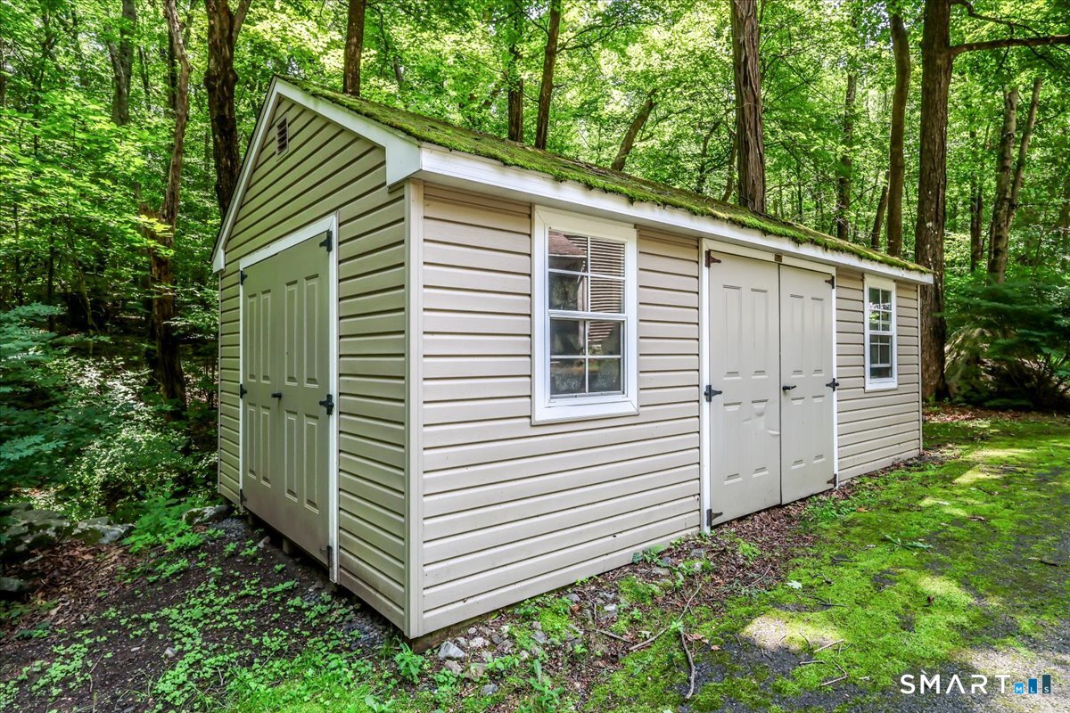 80 Pine Hollow Drive Middlebury CT 06762