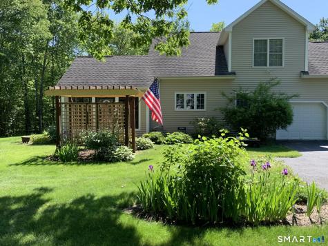 120 Old Hayrake Lane New Milford CT 06776