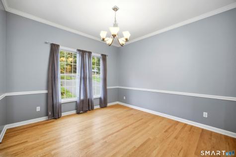 18 Tree Top Lane East Windsor CT 06016