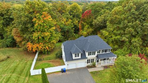 18 Tree Top Lane East Windsor CT 06016