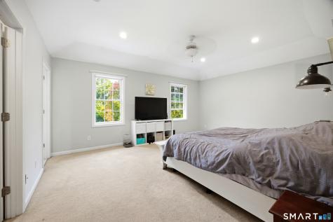 18 Tree Top Lane East Windsor CT 06016