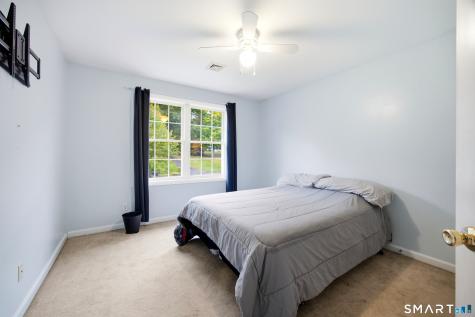 18 Tree Top Lane East Windsor CT 06016