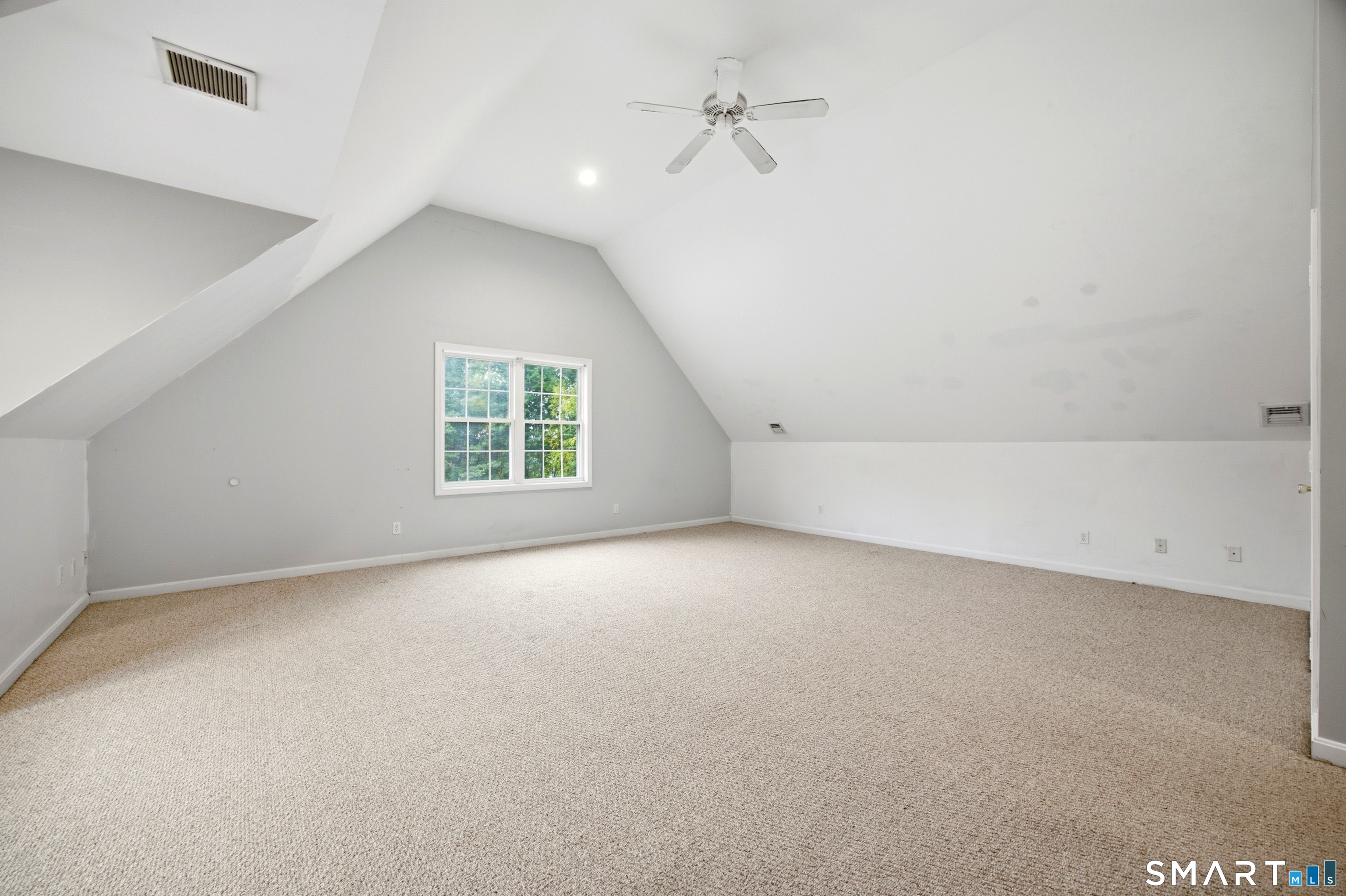18 Tree Top Lane East Windsor CT 06016