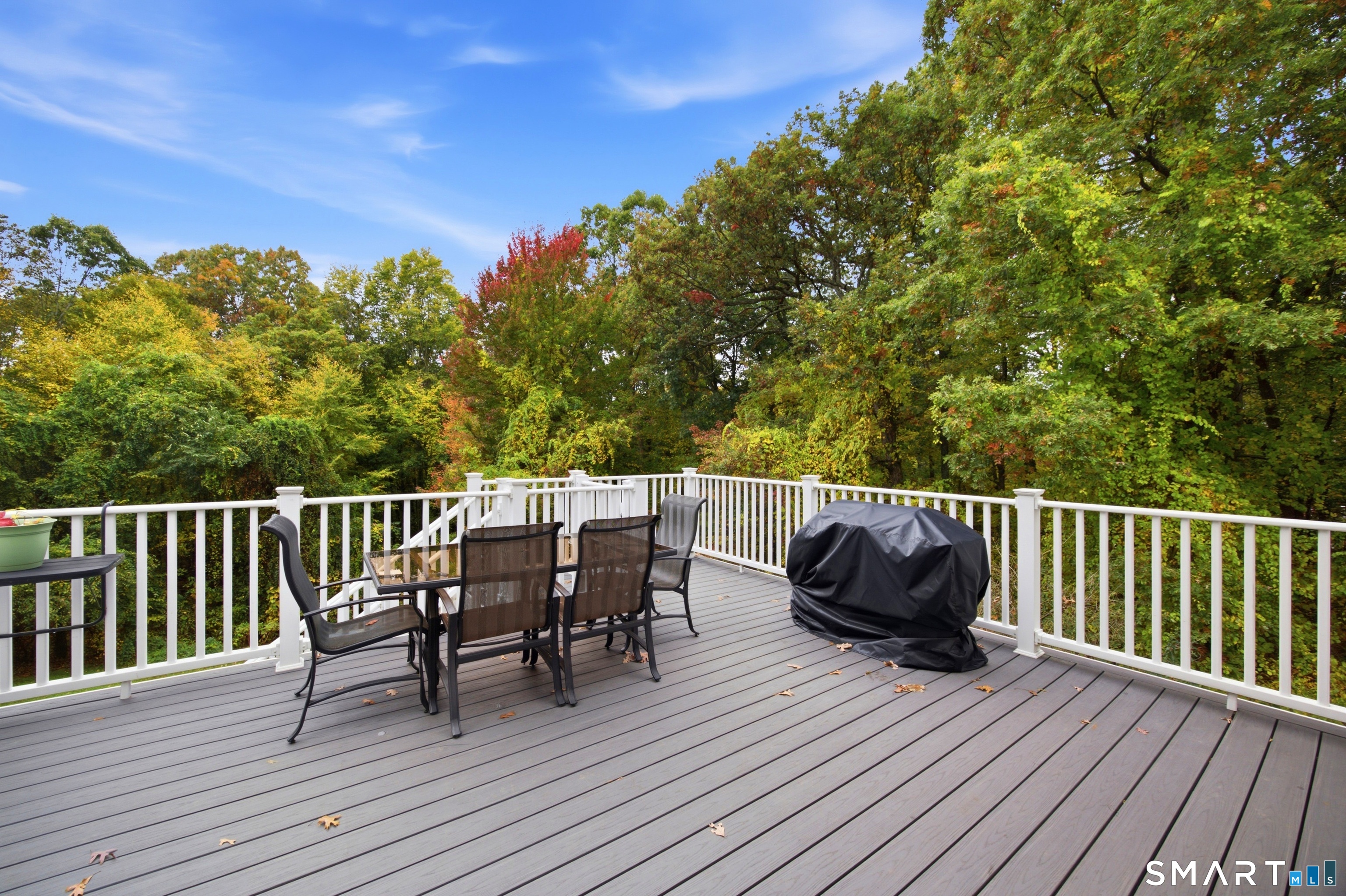 18 Tree Top Lane East Windsor CT 06016