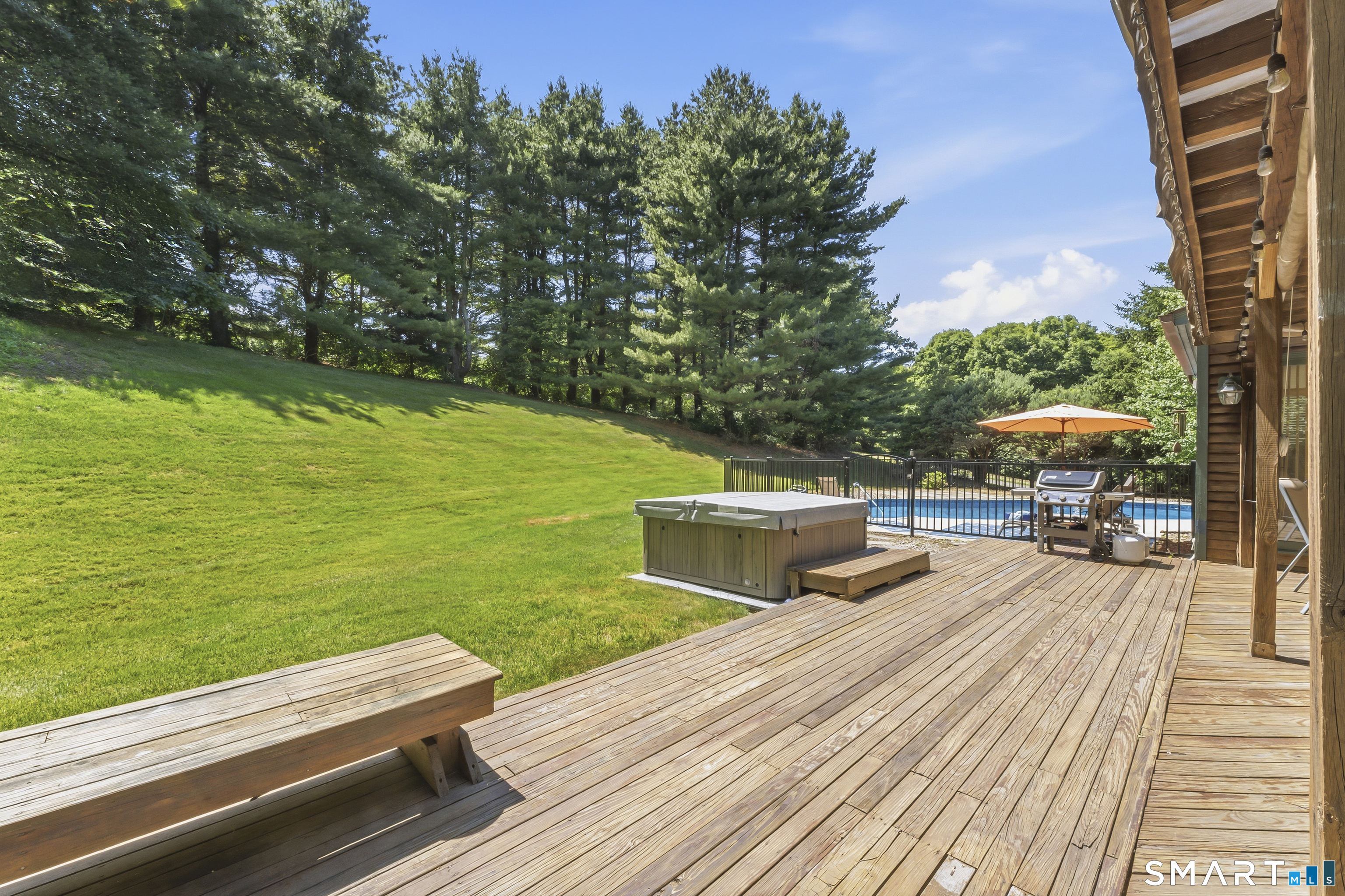 16 Palestine Road Newtown CT 06470