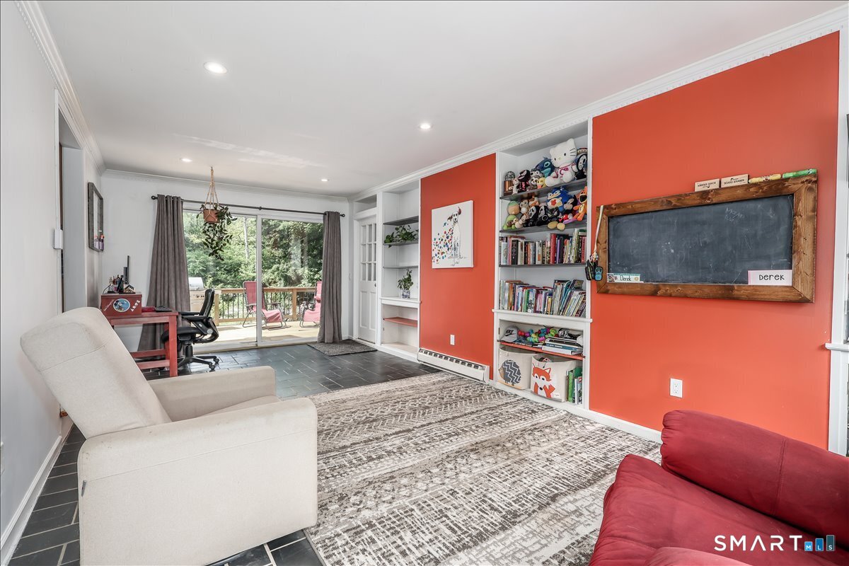 8 White Pine Drive Brookfield CT 06804