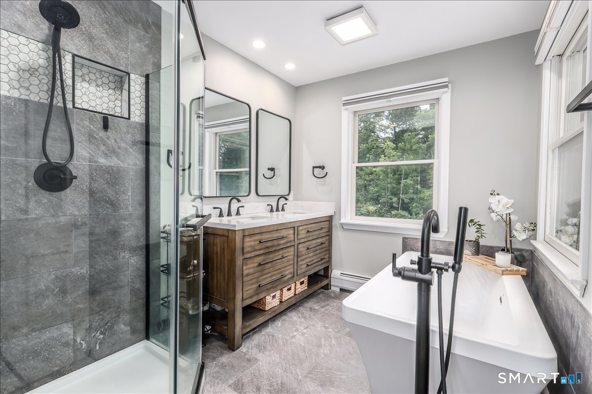 8 White Pine Drive Brookfield CT 06804