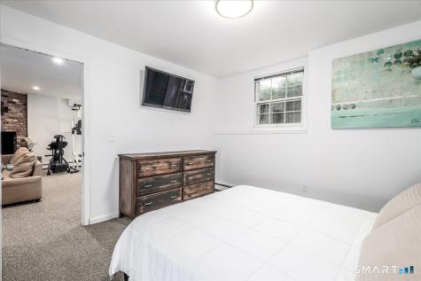 8 White Pine Drive Brookfield CT 06804