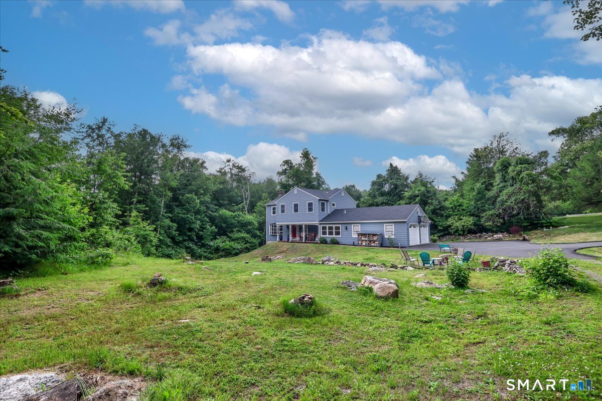 8 White Pine Drive Brookfield CT 06804