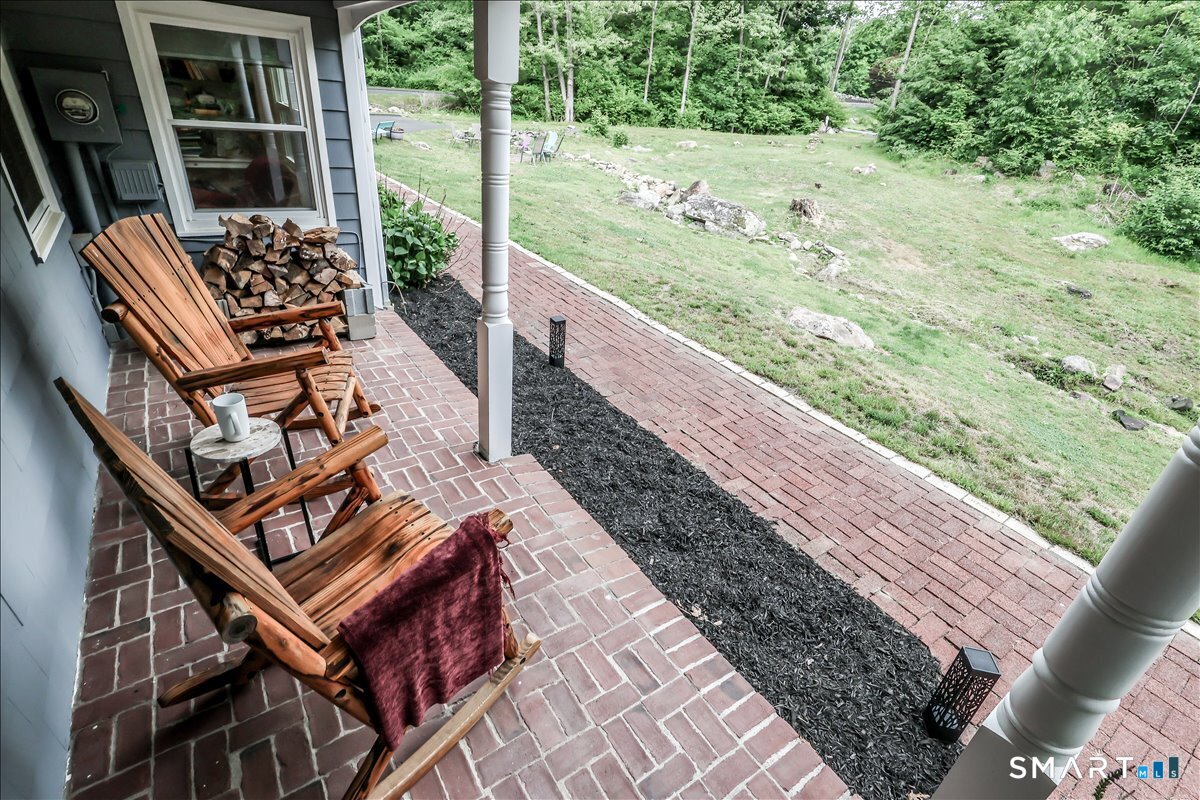 8 White Pine Drive Brookfield CT 06804