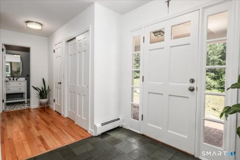 8 White Pine Drive Brookfield CT 06804