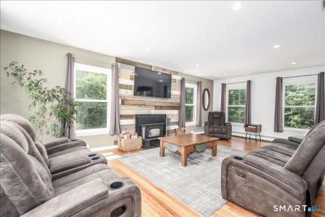 8 White Pine Drive Brookfield CT 06804