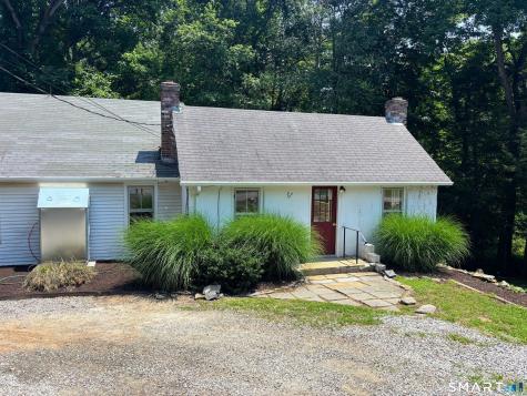 13 Lynn Road Essex CT 06442