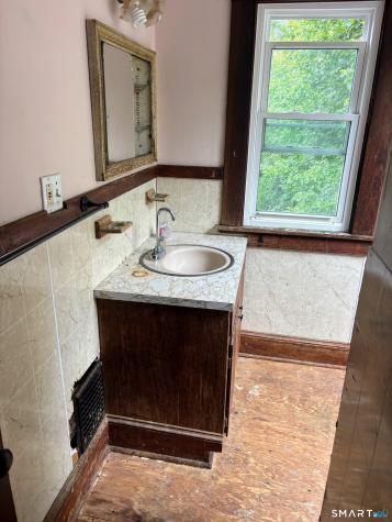 17&21 Winter Avenue Deep River CT 06417